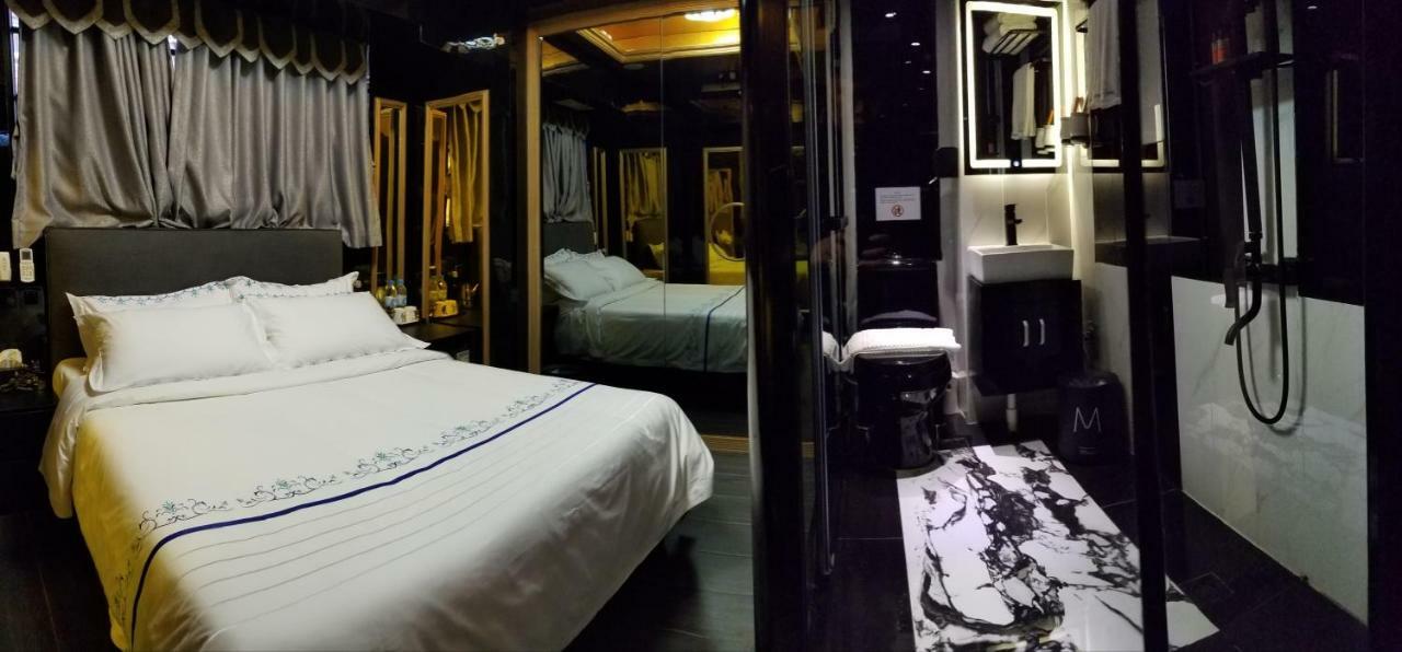 Star City Hotel Hong Kong Exterior photo