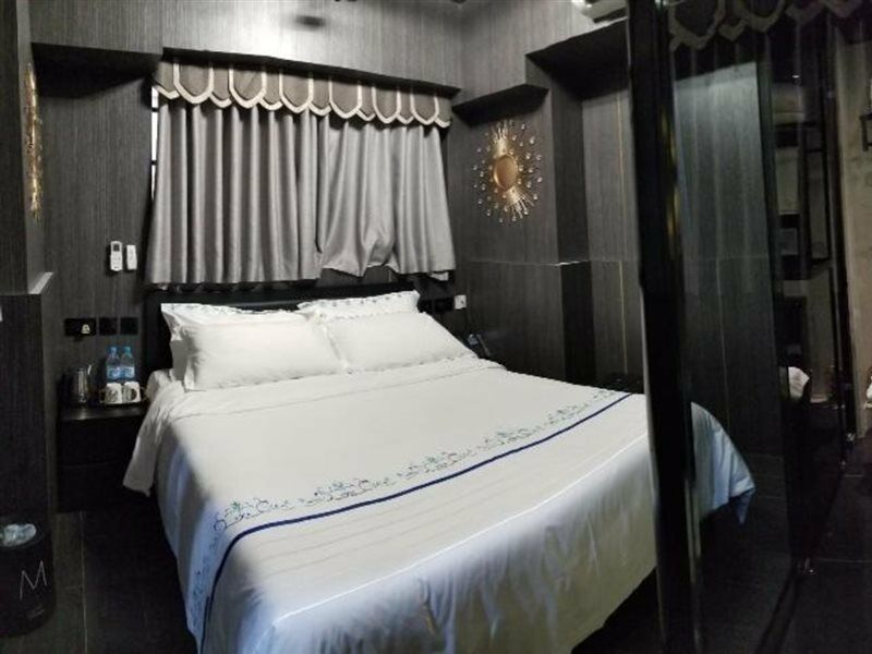 Star City Hotel Hong Kong Exterior photo